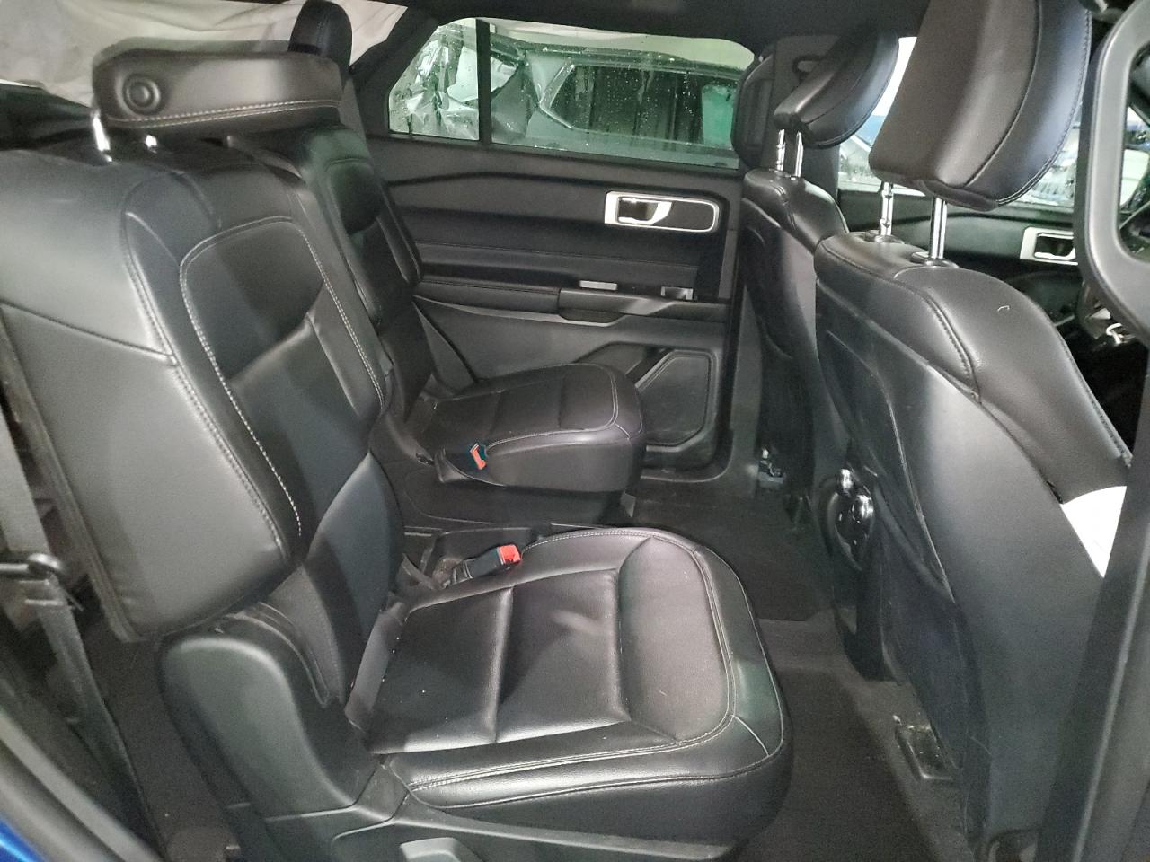 2020 Ford Explorer VIN 1FMSK8DH5LGC27273 Copart auction photo, rear end damage thumbnail 11