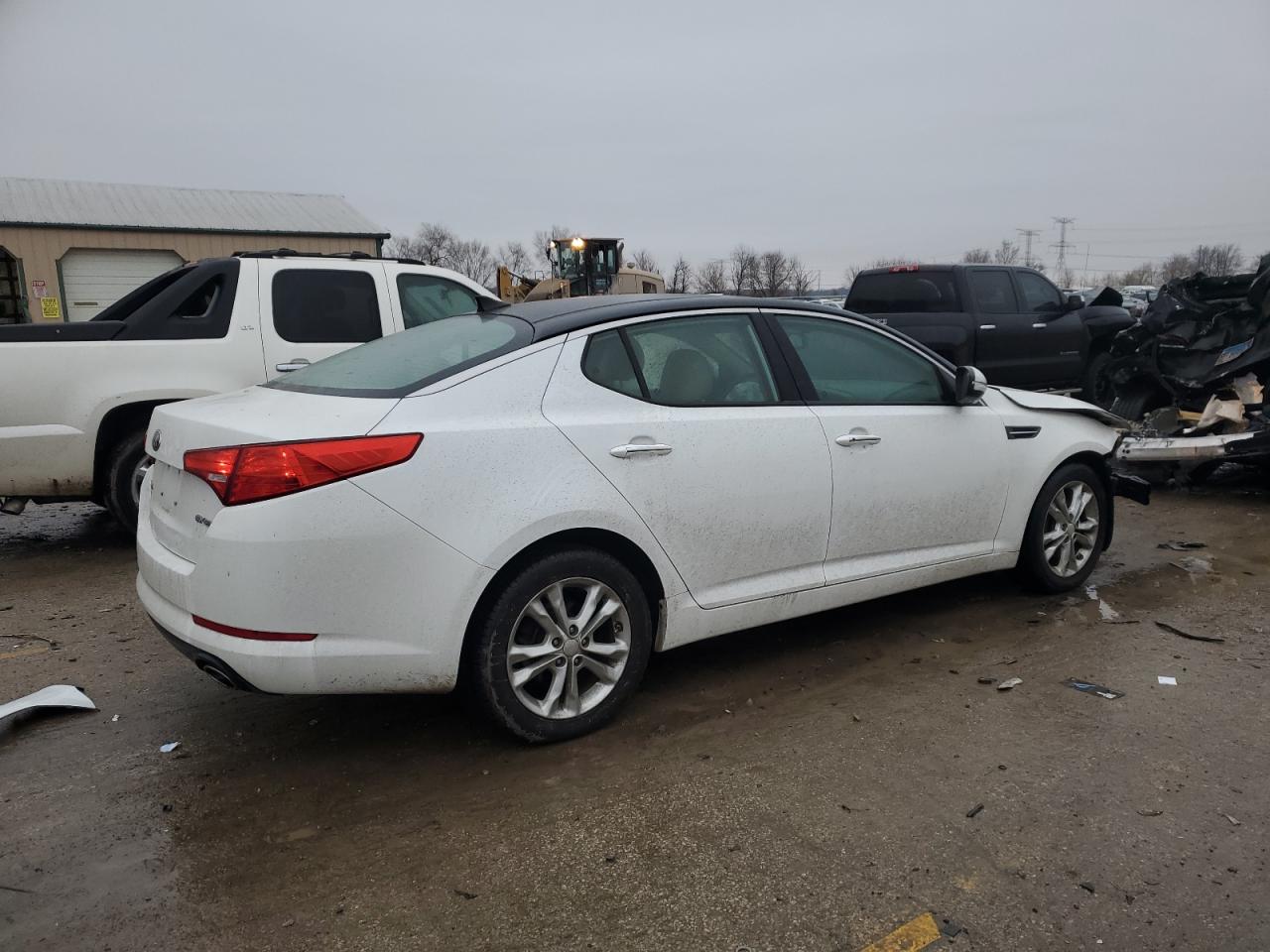 2013 KIA Optima VIN 5XXGN4A72DG179830 Copart auction photo, front end damage thumbnail 3