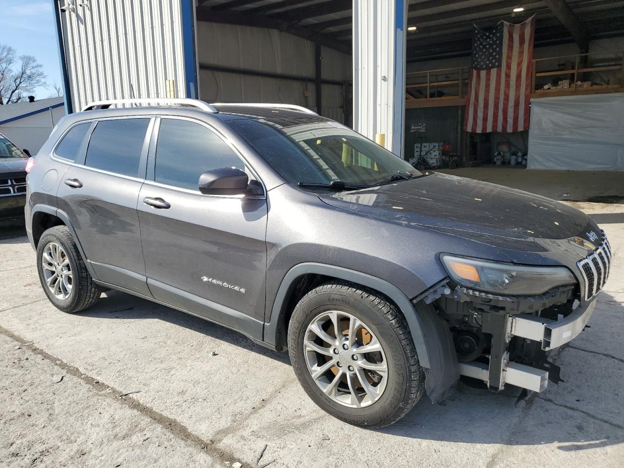 2019 Jeep Grand Cherokee VIN 1C4PJLLB5KD249108 Copart auction photo, front end damage thumbnail 4