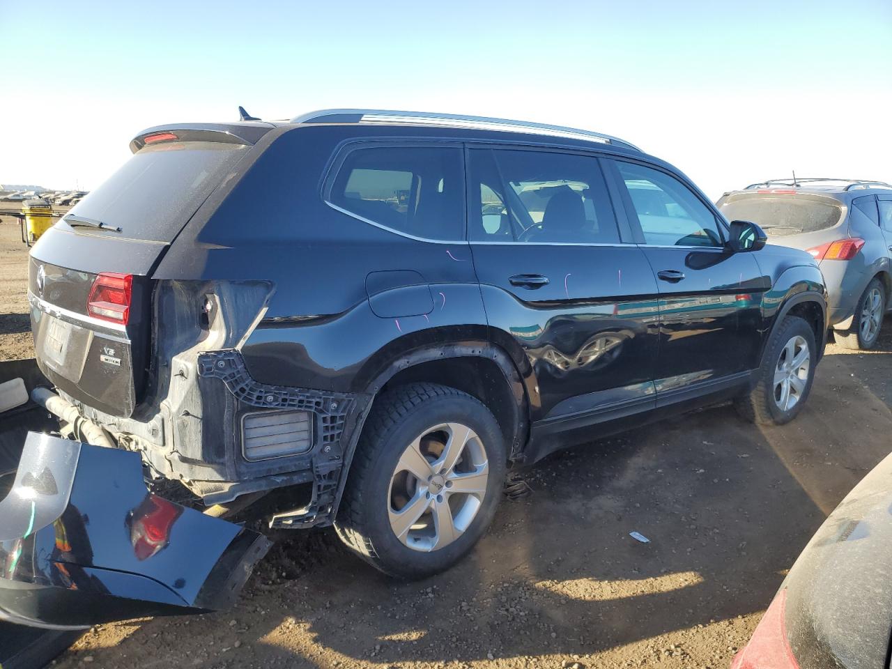 2018 Volkswagen Atlas VIN 1V2LR2CAXJC580732 Copart auction photo, rear end damage thumbnail 3
