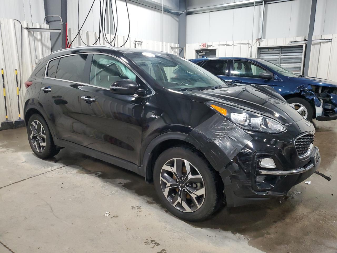 2020 KIA Sportage VIN KNDPNCAC0L7645382 Copart auction photo, front end damage thumbnail 4