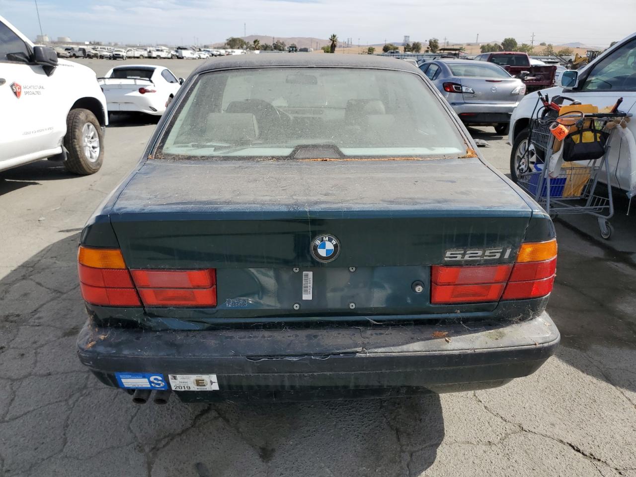 1995 BMW 5er VIN WBAHD6328SGK86775 Copart auction photo, minor dent/scratches damage thumbnail 6