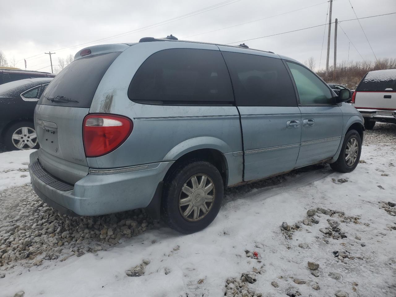2006 Chrysler Town & Country VIN 2A8GP64L06R797309 Copart auction photo, front end damage thumbnail 3