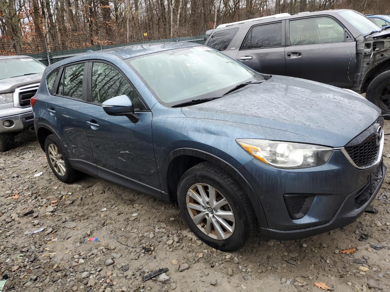 2015 Mazda CX-5 VIN JM3KE4BY4F0479916 Copart auction photo, normal wear damage thumbnail 4