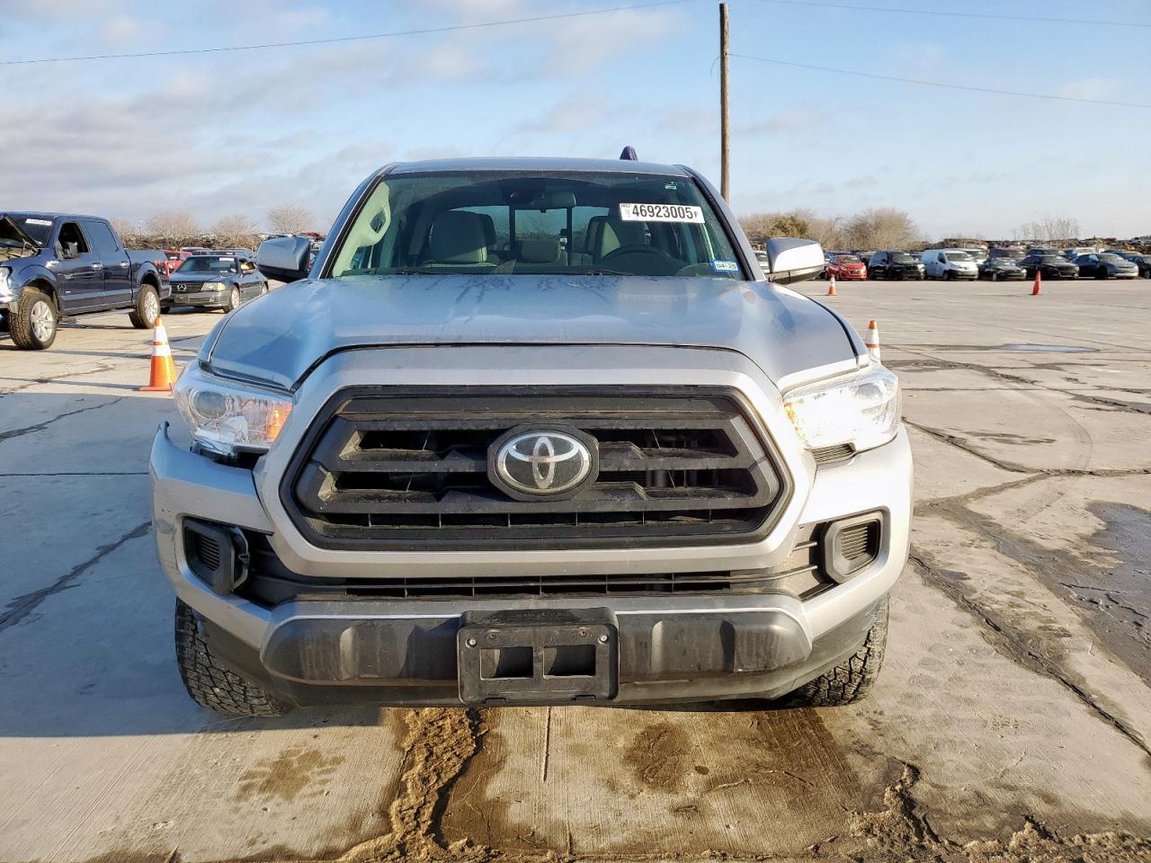 2021 Toyota Tacoma VIN 5TFCZ5AN4MX256407 Copart auction photo, side / rear end damage thumbnail 5