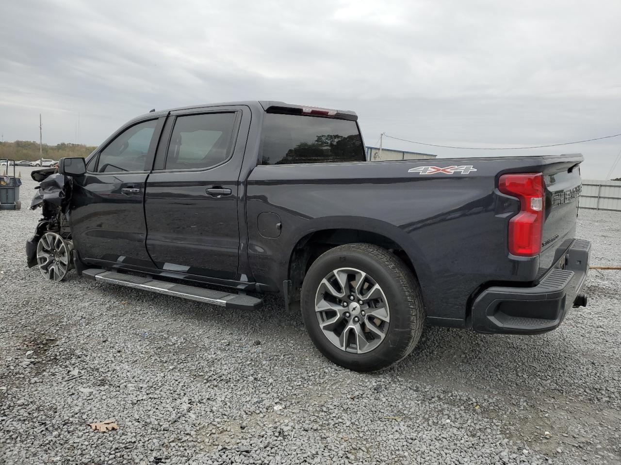 2022 Chevrolet Silverado VIN 1GCUDEED9NZ604017 Copart auction photo, front end damage thumbnail 2