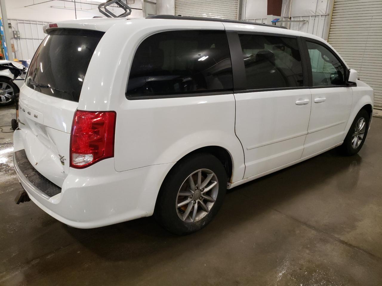 2014 Dodge Caravan VIN 2C4RDGEG6ER431045 Copart auction photo, front end / rear end damage thumbnail 3