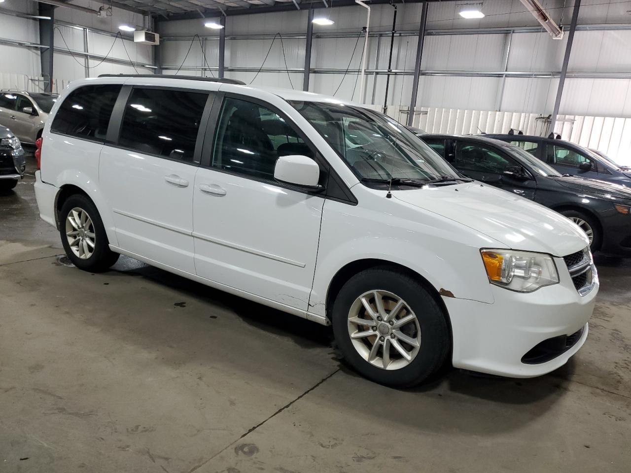 2014 Dodge Caravan VIN 2C4RDGCG7ER290408 Copart auction photo, rear end damage thumbnail 4