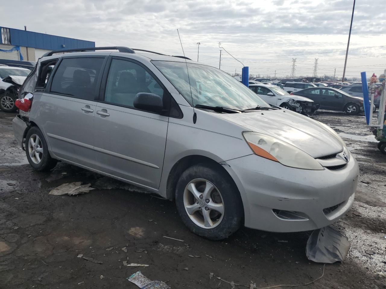 2010 Toyota Sienna VIN 5TDKK4CC5AS310448 Copart auction photo, rear end damage thumbnail 4
