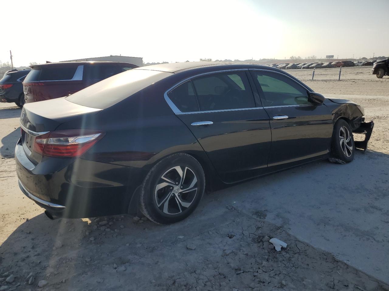 2017 Honda Accord VIN 1HGCR2F37HA087922 Copart auction photo, front end / minor dent/scratches damage thumbnail 3