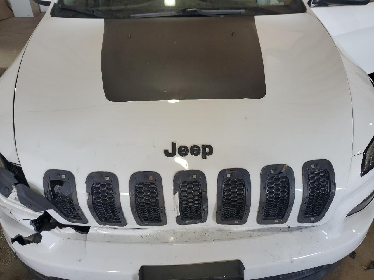 2016 Jeep Grand Cherokee VIN 1C4PJMCB5GW122117 Copart auction photo, front end / side damage thumbnail 12