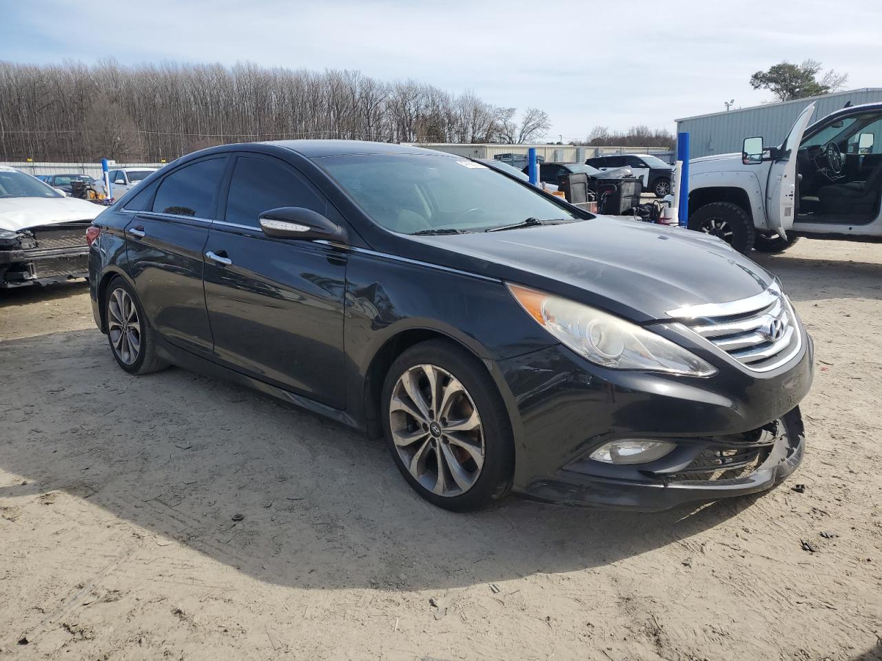 2014 Hyundai Sonata VIN 5NPR4AB4EH948495 Copart auction photo, front end / minor dent/scratches damage thumbnail 4