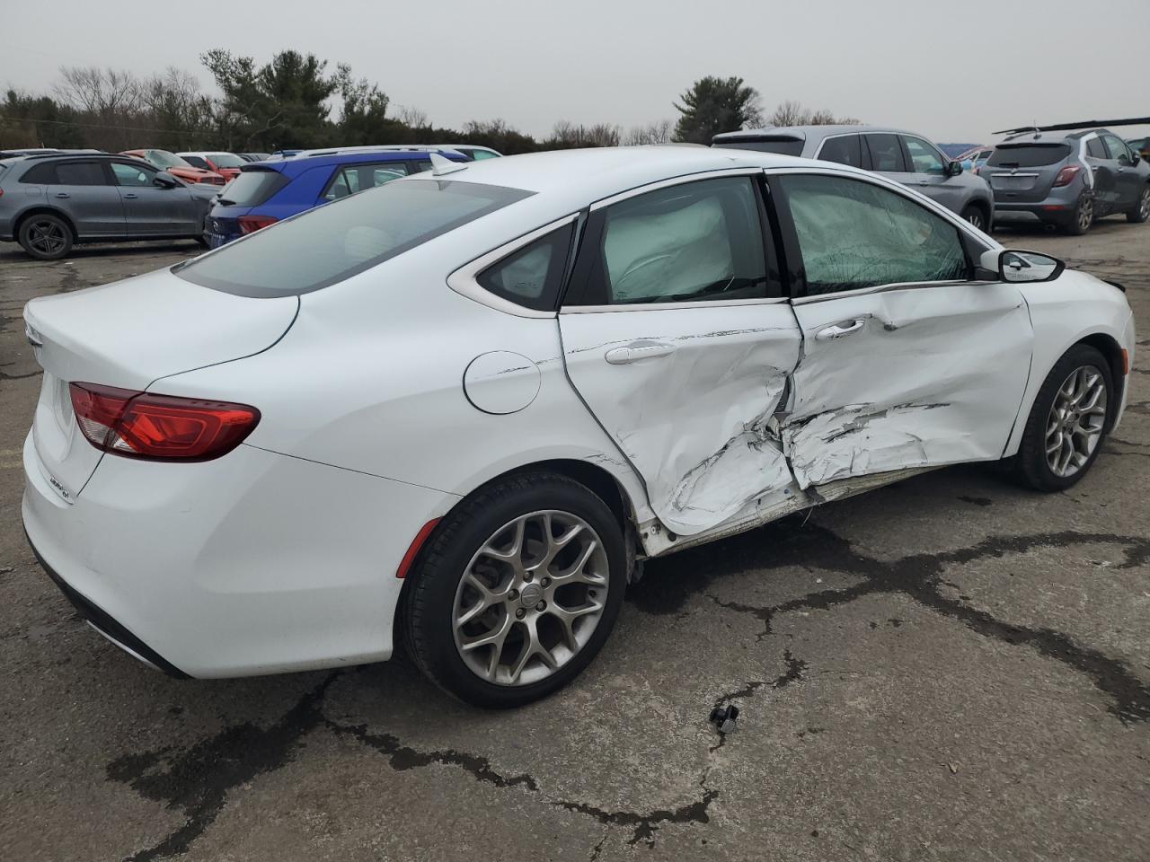 2015 Chrysler 200 VIN 1C3CCCEG3FN530670 Copart auction photo, side damage thumbnail 3