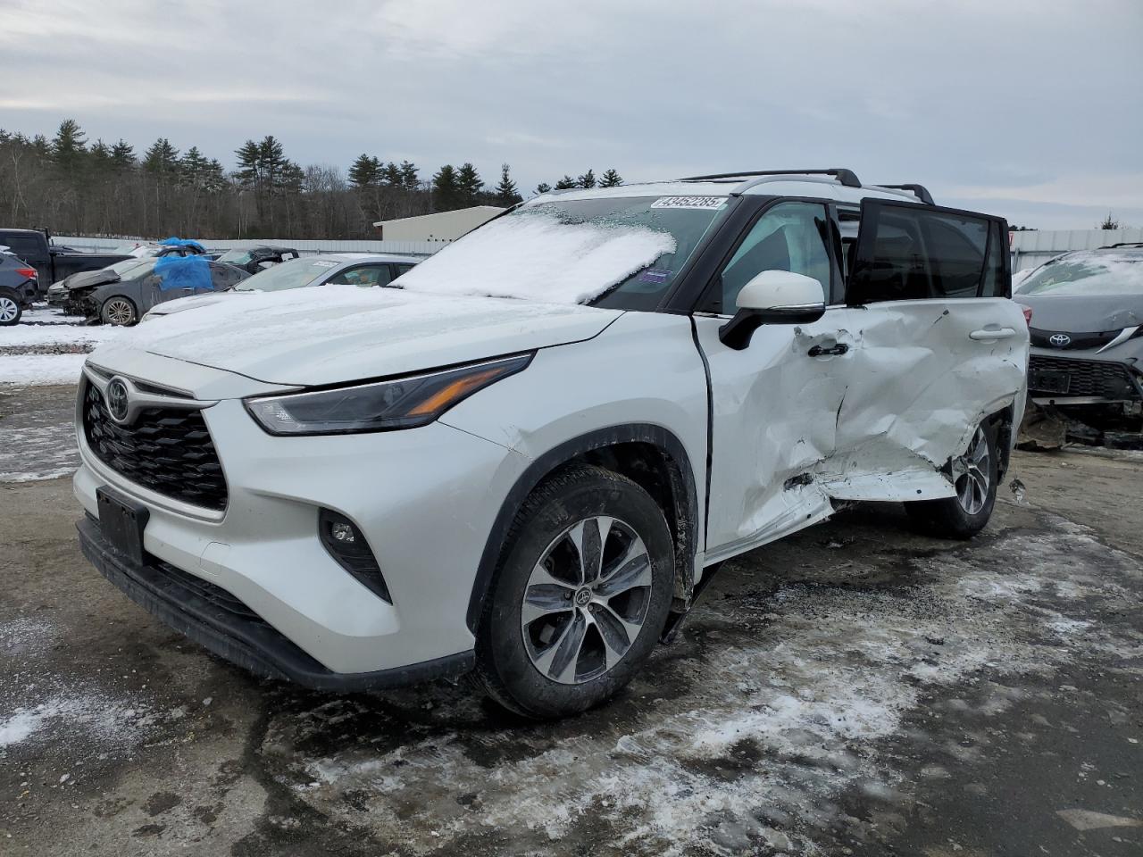 2022 Toyota Highlander VIN 5TDHZRBH0NS246678