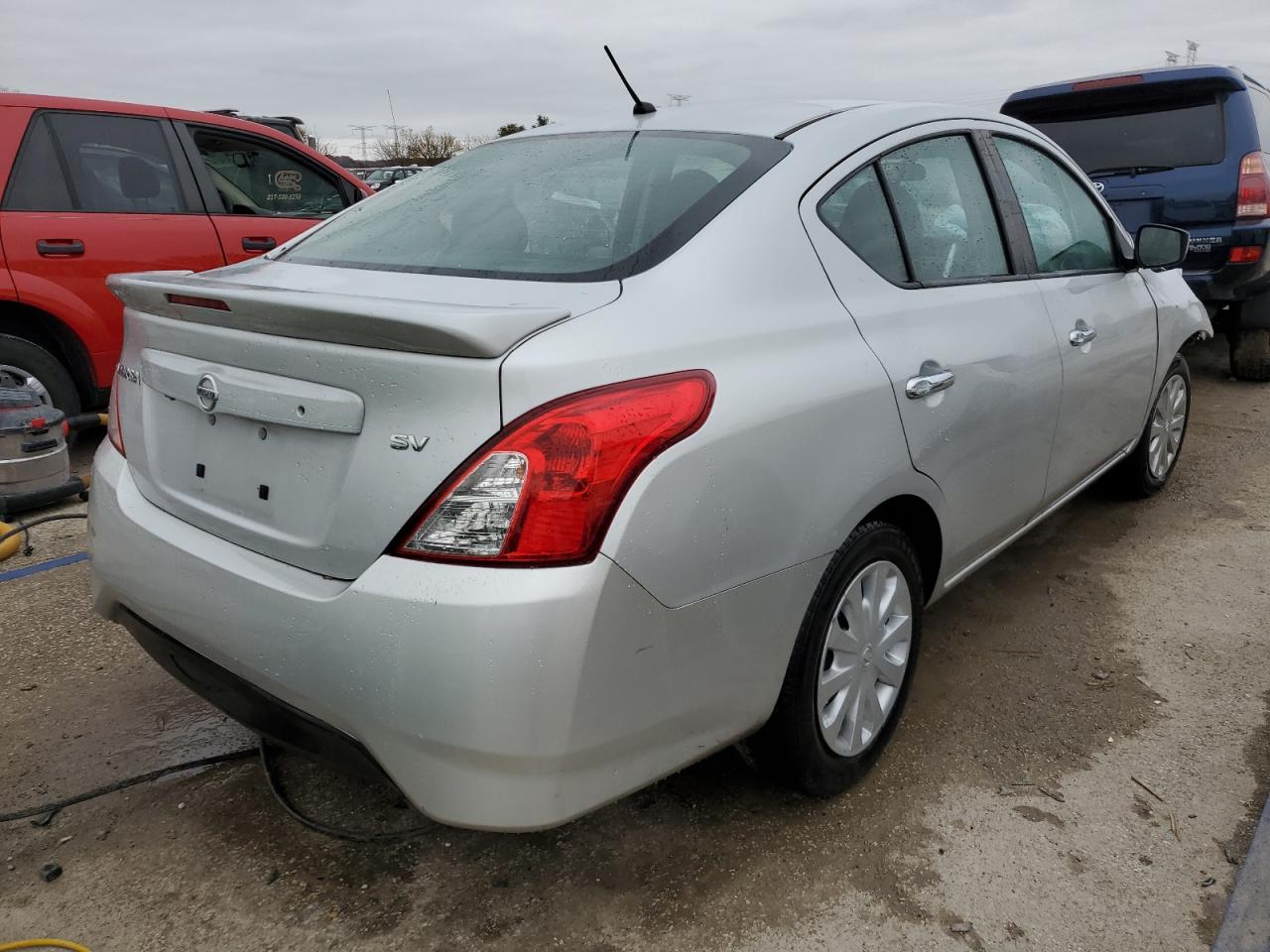 2018 Nissan Versa VIN 3N1CN7AP6JL885797 Copart auction photo, front end / minor dent/scratches damage thumbnail 3