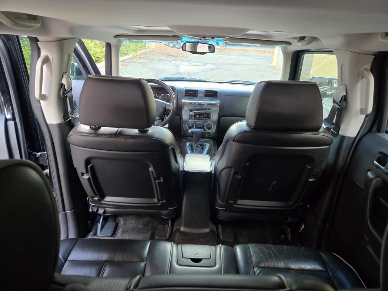 2009 Hummer H3 VIN 5GTEN13L898106867 Copart auction photo, minor dent/scratches / normal wear damage thumbnail 6