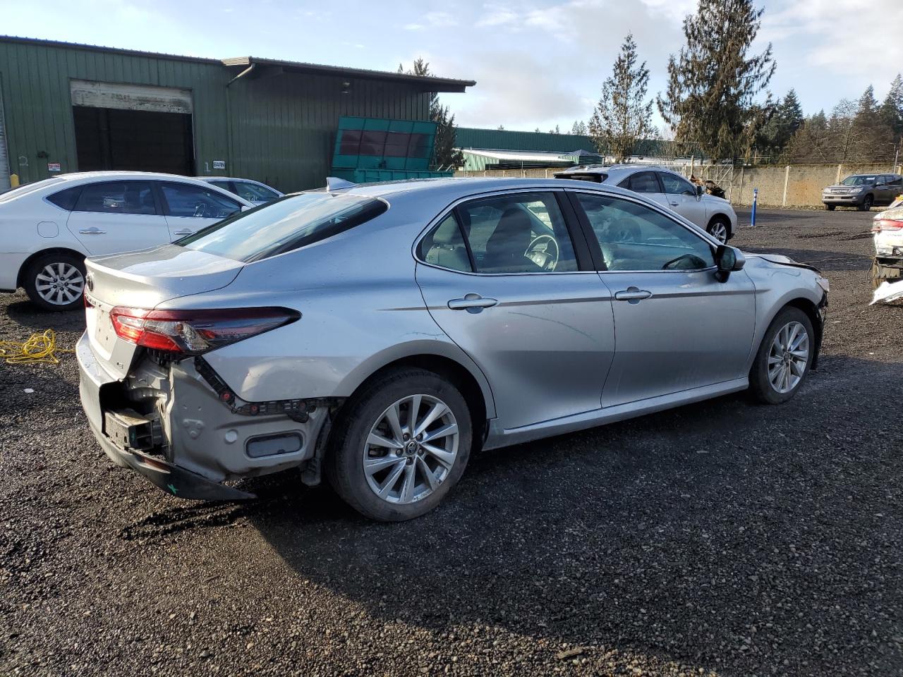 2021 Toyota Camry VIN 4T1C11AK9MU433259 Copart auction photo, front end / rear end damage thumbnail 3
