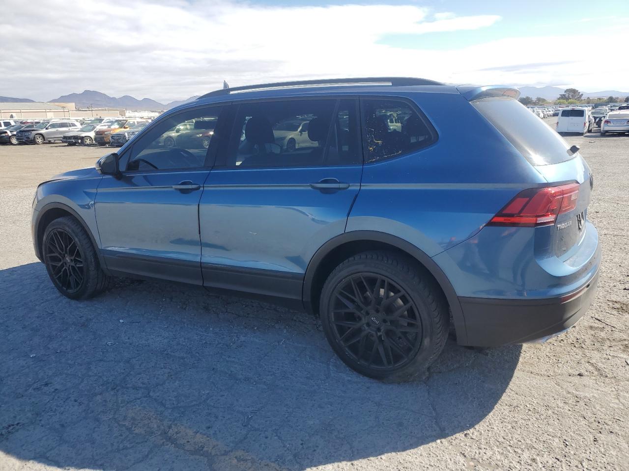 2018 Volkswagen Tiguan VIN 3VV1B7AX0JM065904 Copart auction photo, front end damage thumbnail 2