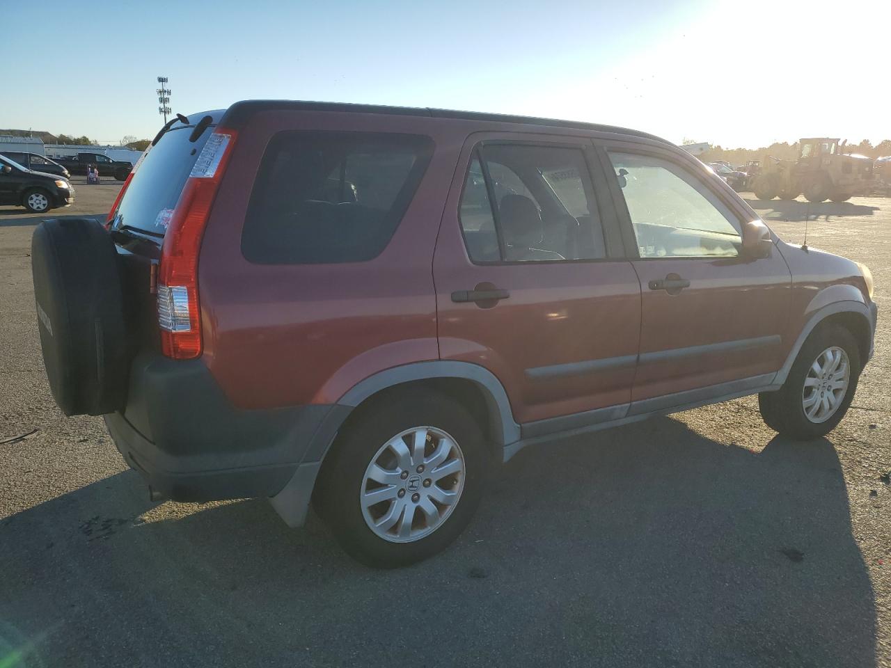 2005 Honda CR-V VIN JHLRD78855C033745 Copart auction photo, minor dent/scratches damage thumbnail 3