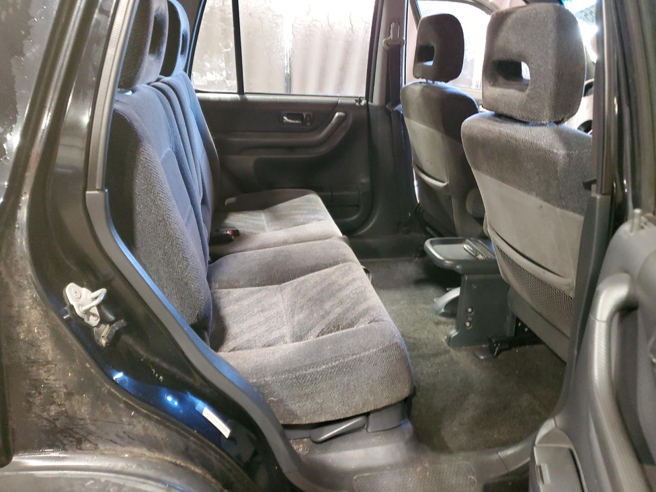 2000 Honda CR-V VIN JHLRD1862YC003344 Copart auction photo, side / front end damage thumbnail 11