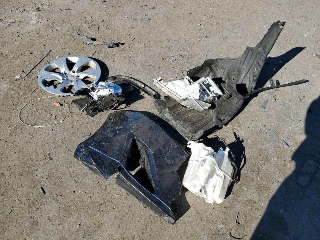 2021 Toyota RAV 4 VIN JTMK1RFV1MD064561 Copart auction photo, front end / mechanical damage thumbnail 15