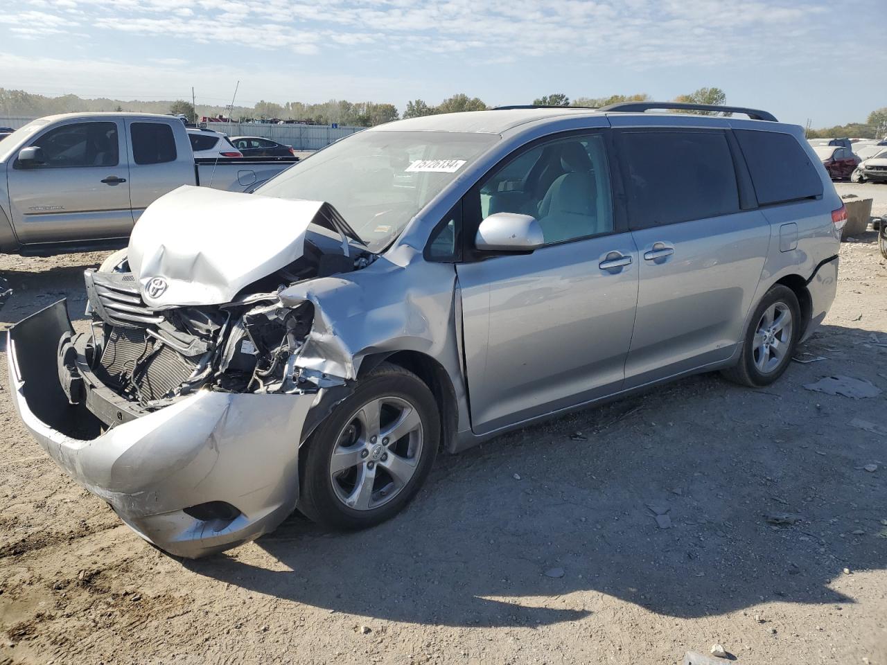 2011 Toyota Sienna VIN 5TDKK3DC6BS098685