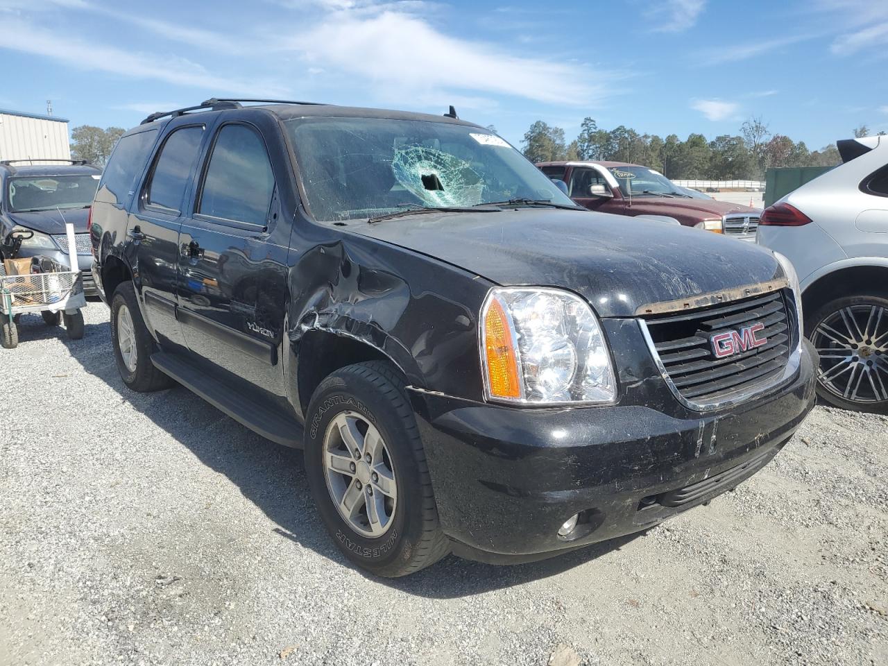 2013 GMC Yukon VIN 1GKS1CE07DR177277 Copart auction photo, all over damage thumbnail 4