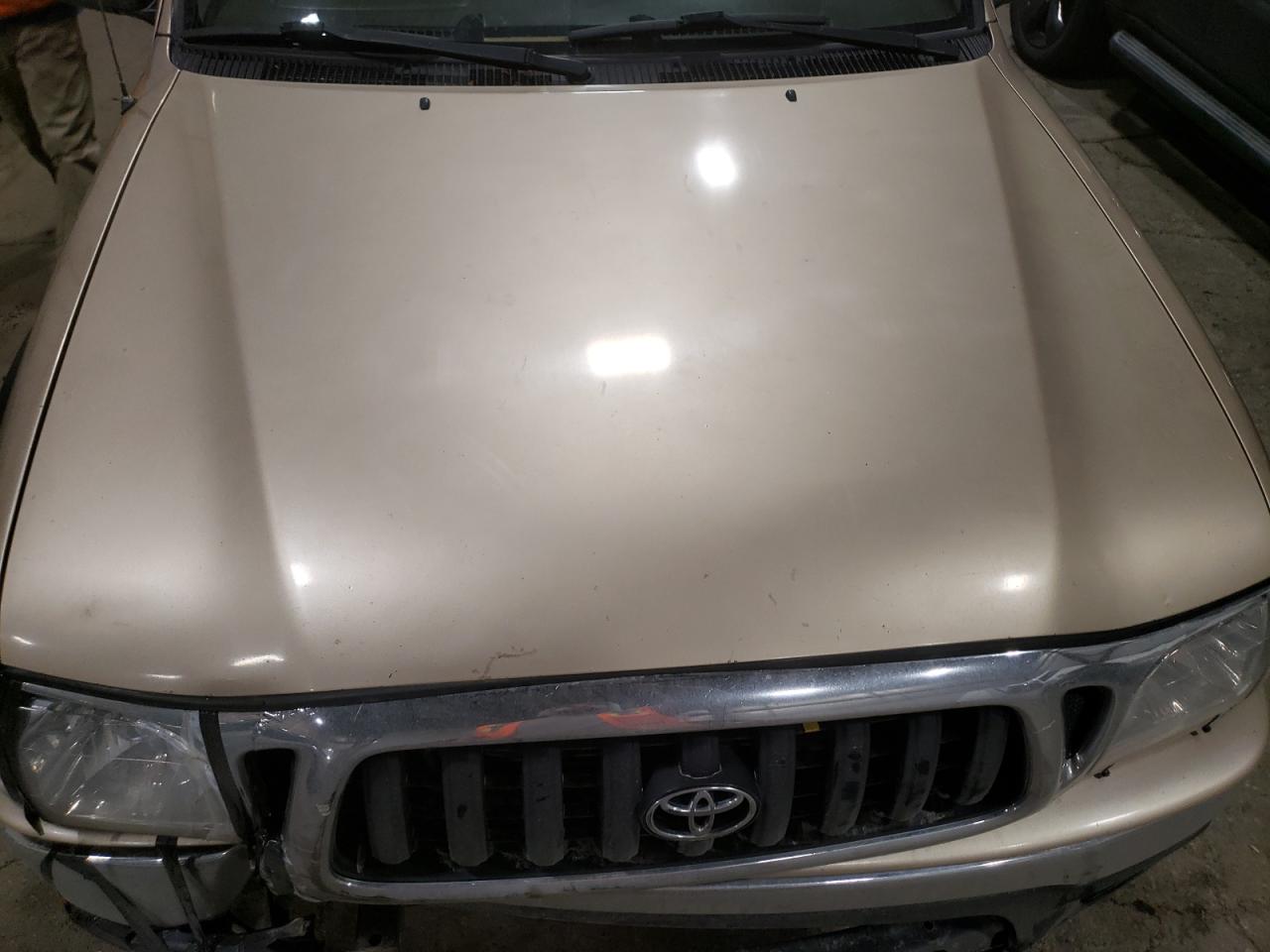 2001 Toyota Tacoma VIN 5TEWN72N81Z790730 Copart auction photo, all over / front end damage thumbnail 11