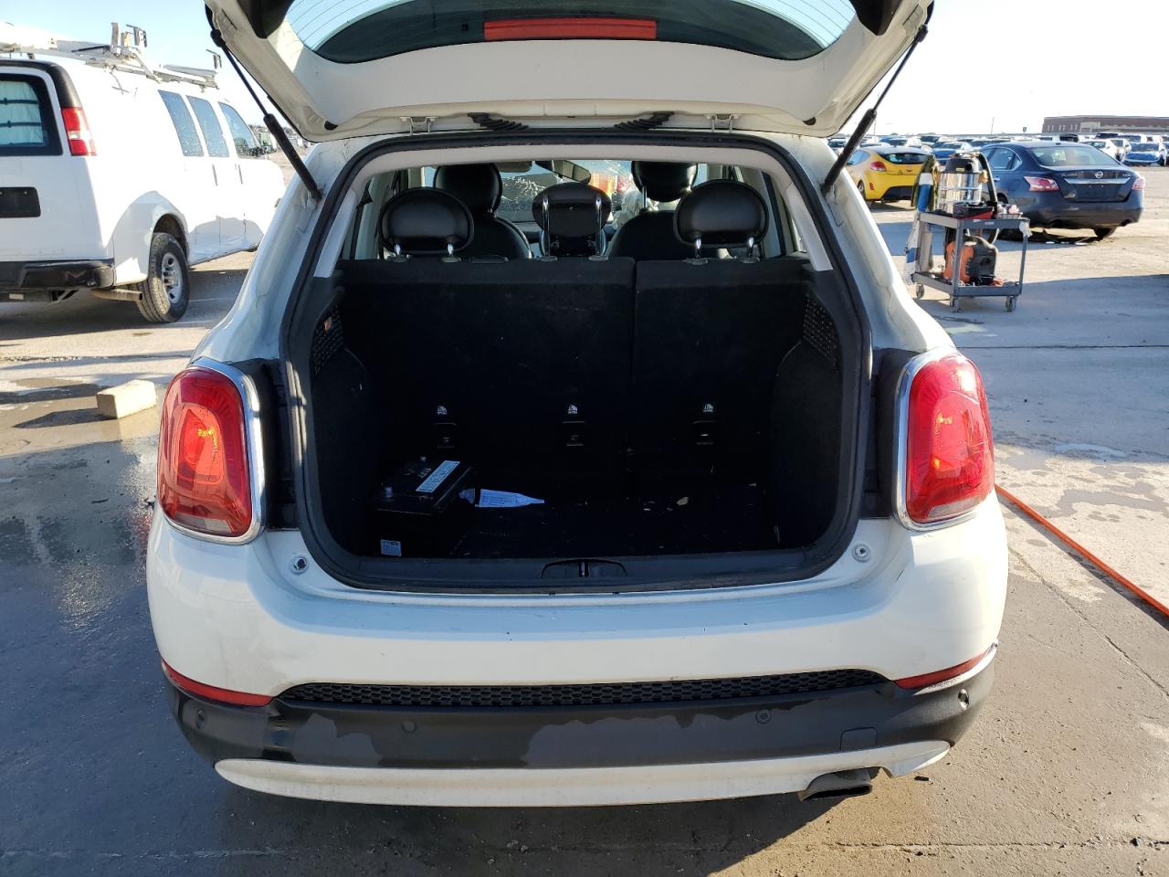 2017 Fiat 500 VIN ZFBCFXAB9HP590533 Copart auction photo, front end damage thumbnail 6