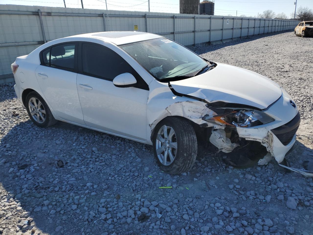 2011 Mazda 3 VIN JM1BL1VF1B1357865 Copart auction photo, front end / undercarriage damage thumbnail 4