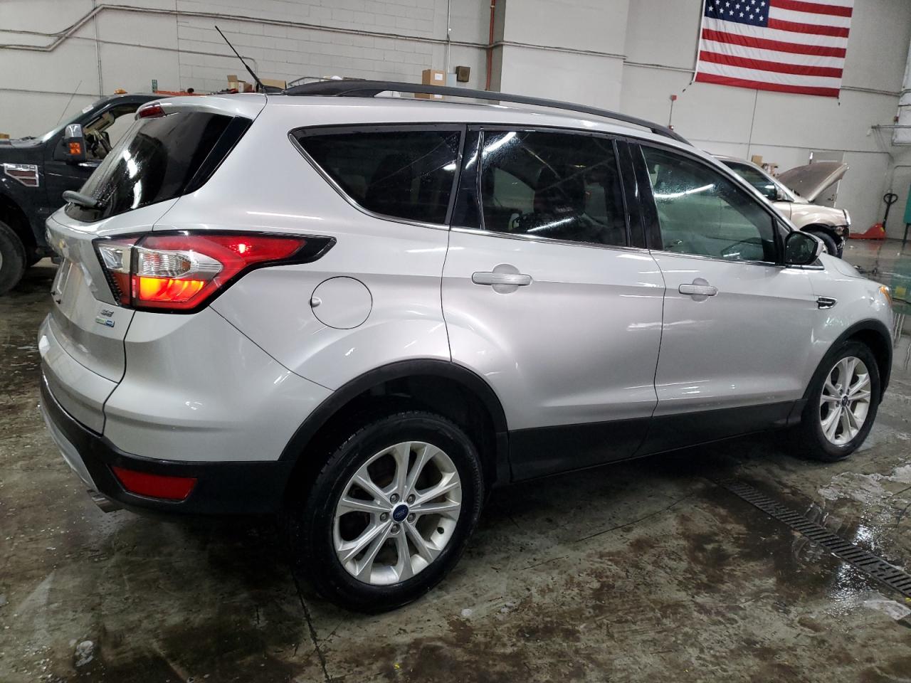2017 Ford Escape VIN 1FMCU9GD4HUF07904 Copart auction photo, front end / side damage thumbnail 3