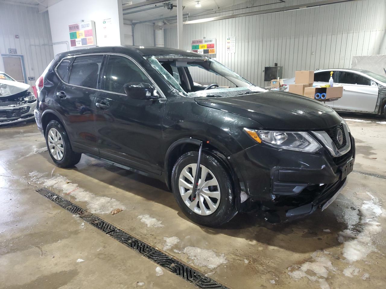 2018 Nissan Rogue VIN KNMAT2MV1JP502702 Copart auction photo, front end / side damage thumbnail 4