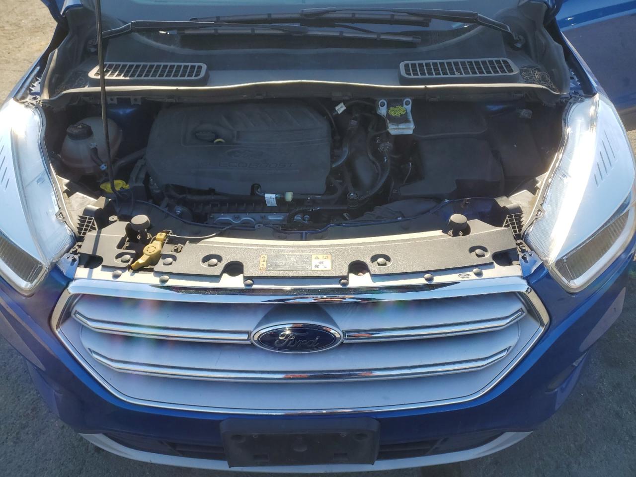 2018 Ford Escape VIN 1FMCU0GD3JUD05704 Copart auction photo, side damage thumbnail 12