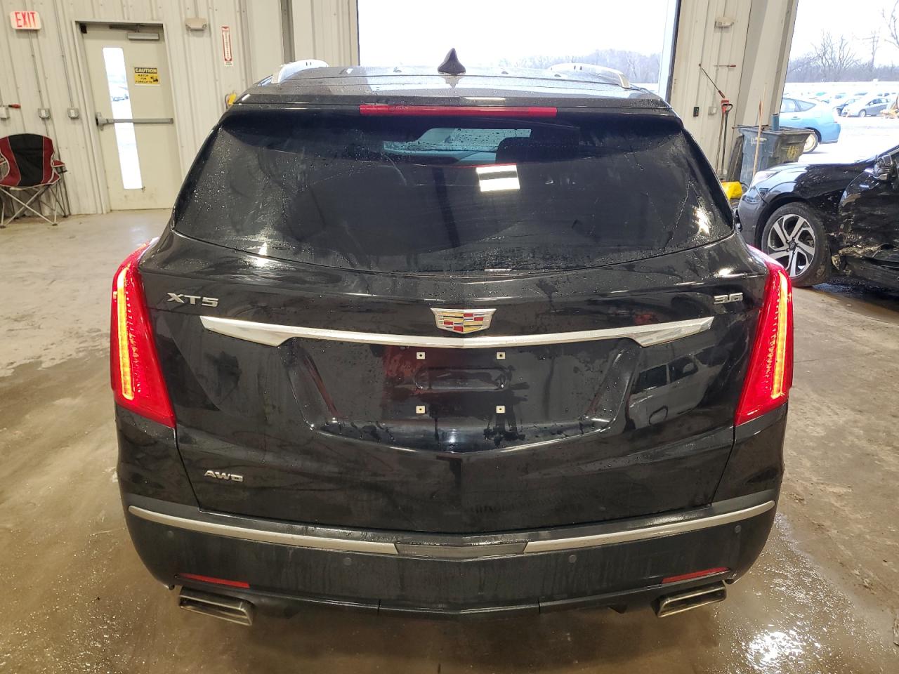 2018 Cadillac XT5 VIN 1GYKNFRS5JZ161582 Copart auction photo, side damage thumbnail 6