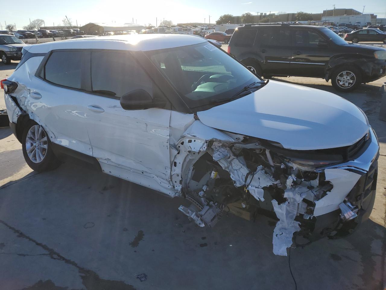 2023 Chevrolet TrailBlazer VIN KL79MMS24PB205706 Copart auction photo, all over damage thumbnail 4