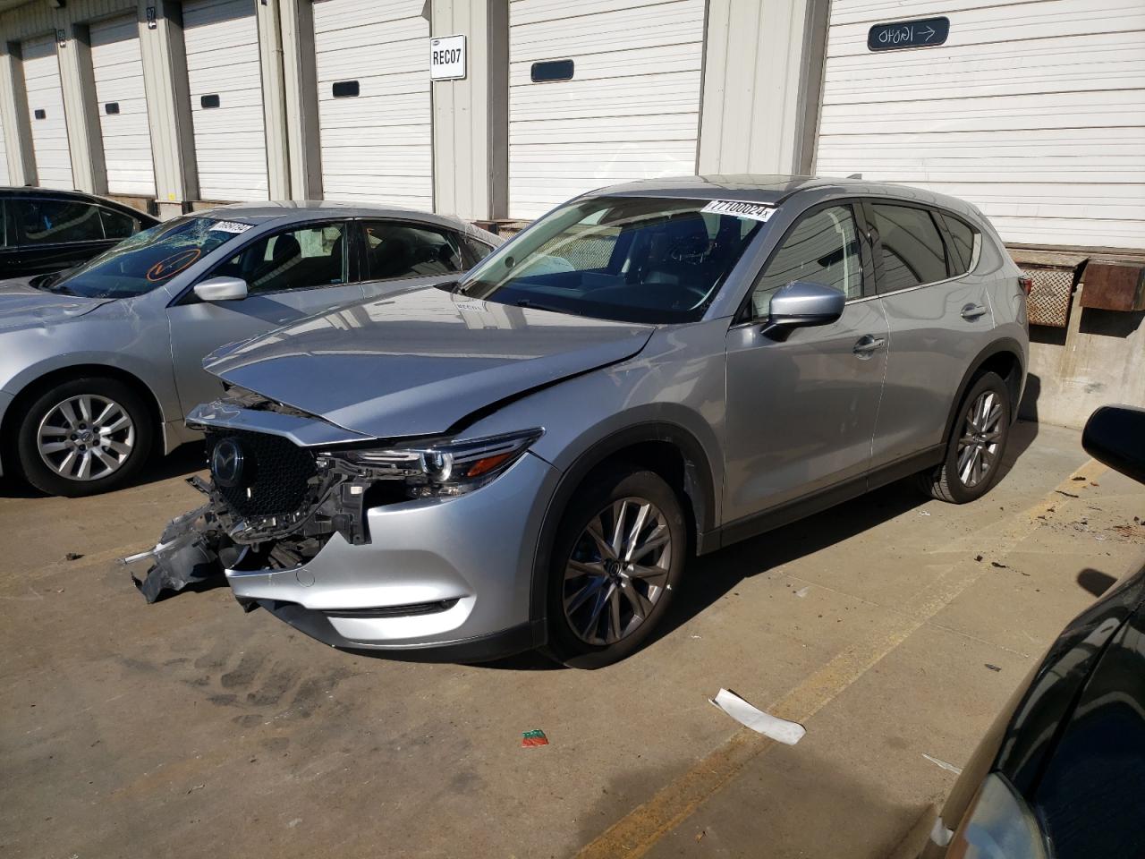 2021 Mazda CX-5 VIN JM3KFADMXM1318984