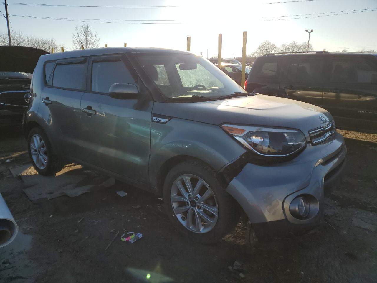 2018 KIA Soul VIN KNDJP3A57J7519549 Copart auction photo, front end / minor dent/scratches damage thumbnail 4