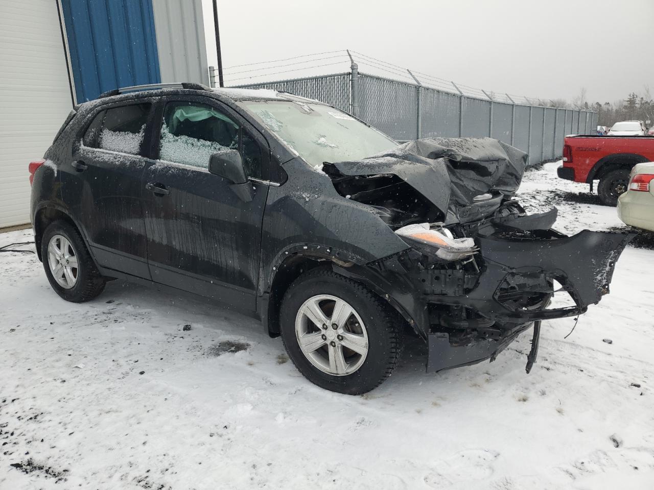 2019 Chevrolet Trax VIN 3GNCJPSB7KL239270 Copart auction photo, front end / side damage thumbnail 4