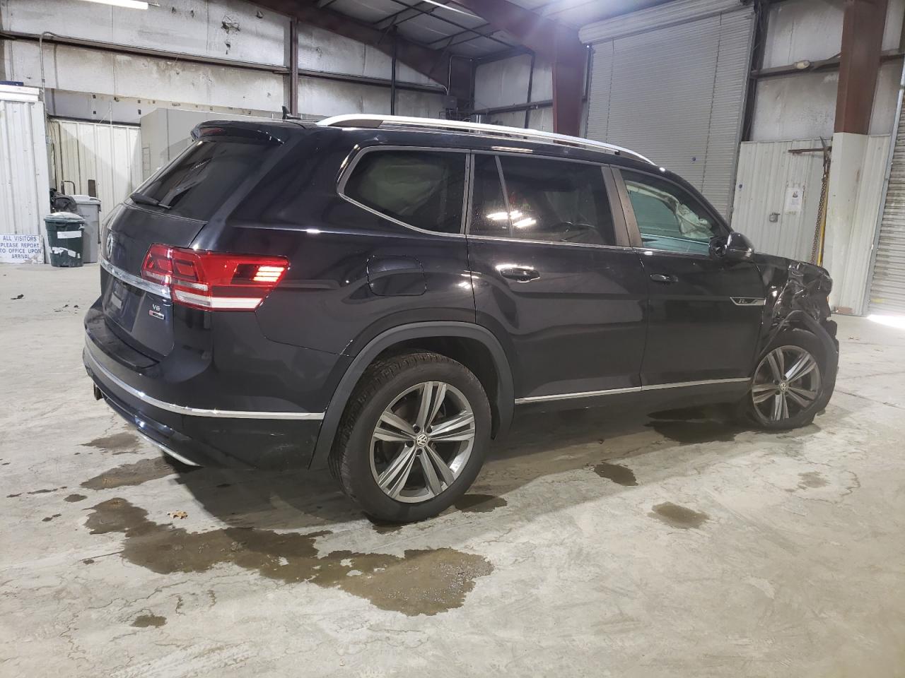 2019 Volkswagen Atlas VIN 1V2XR2CA4KC609595 Copart auction photo, front end damage thumbnail 3