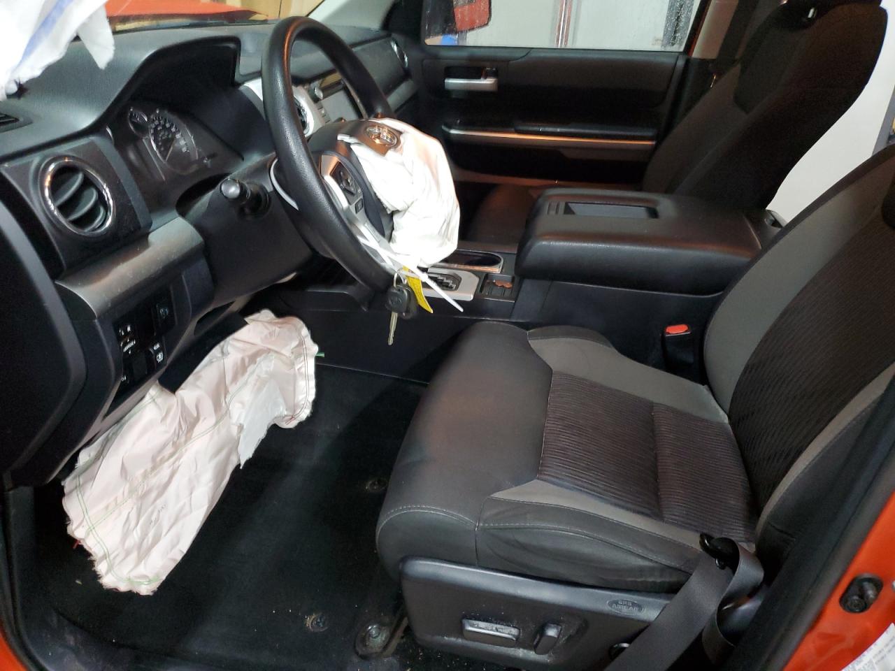 2017 Toyota Tundra VIN 5TFUY5F16HX655659 Copart auction photo, front end / undercarriage damage thumbnail 7
