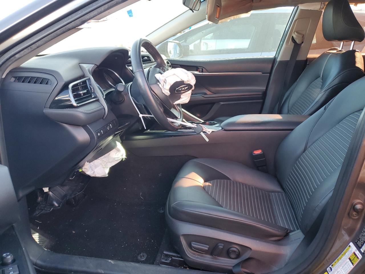 2020 Toyota Camry VIN 4T1G11AK5LU946007 Copart auction photo, front end damage thumbnail 7