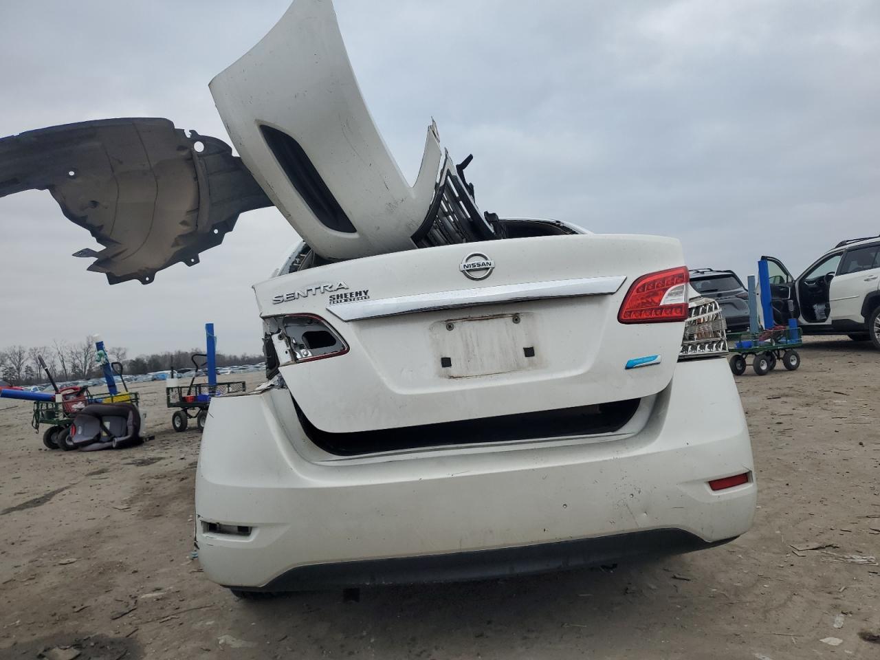 2014 Nissan Sentra VIN 3N1AB7AP1EL684461 Copart auction photo, all over / front end damage thumbnail 6