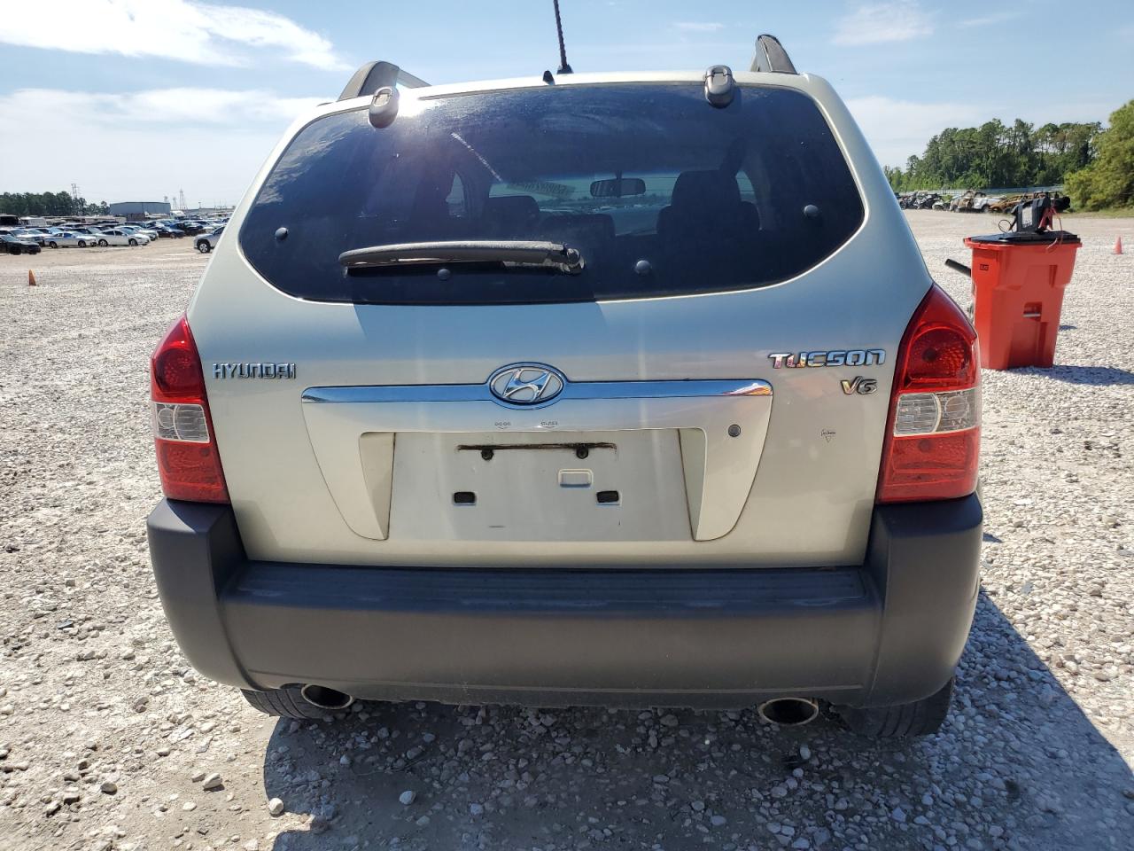 2007 Hyundai Tucson VIN KM8JN12D27U490838 Copart auction photo, hail damage thumbnail 6