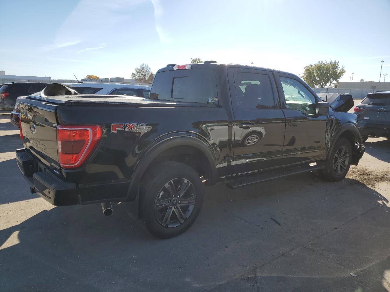 2023 Ford F-150 VIN 1FTFW1E80PFB31353 Copart auction photo, front end / side damage thumbnail 3