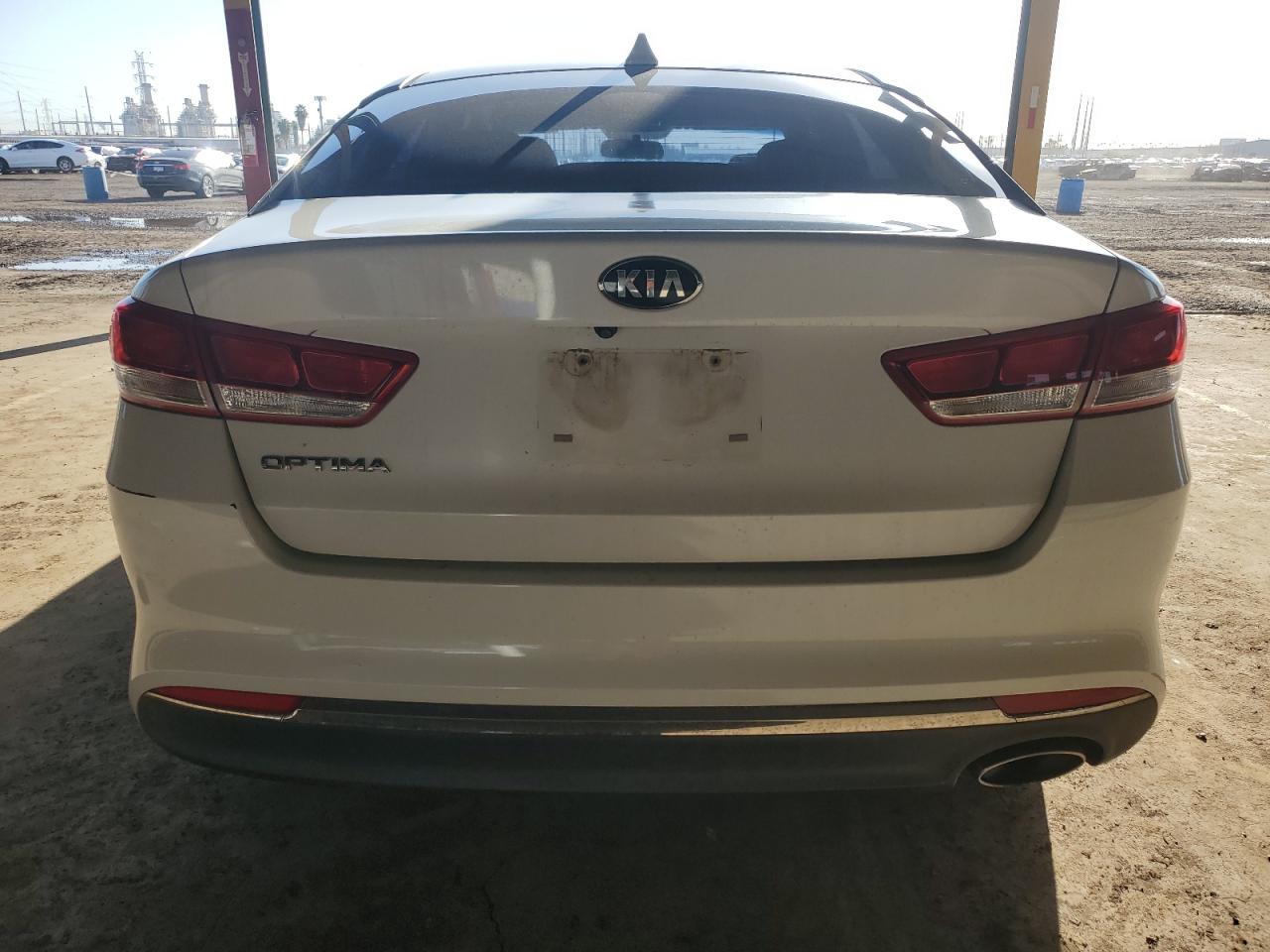 2016 KIA Optima VIN 5XXGT4L30GG060730 Copart auction photo, front end / minor dent/scratches damage thumbnail 6