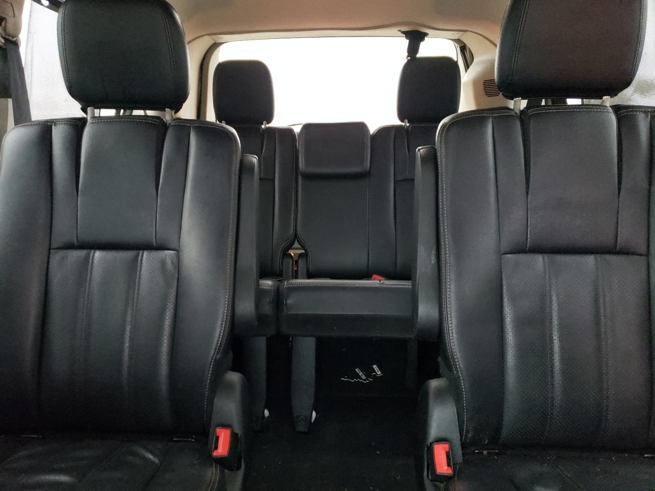 2015 Chrysler Town & Country VIN 2C4RC1CGXFR600990 Copart auction photo, front end damage thumbnail 10