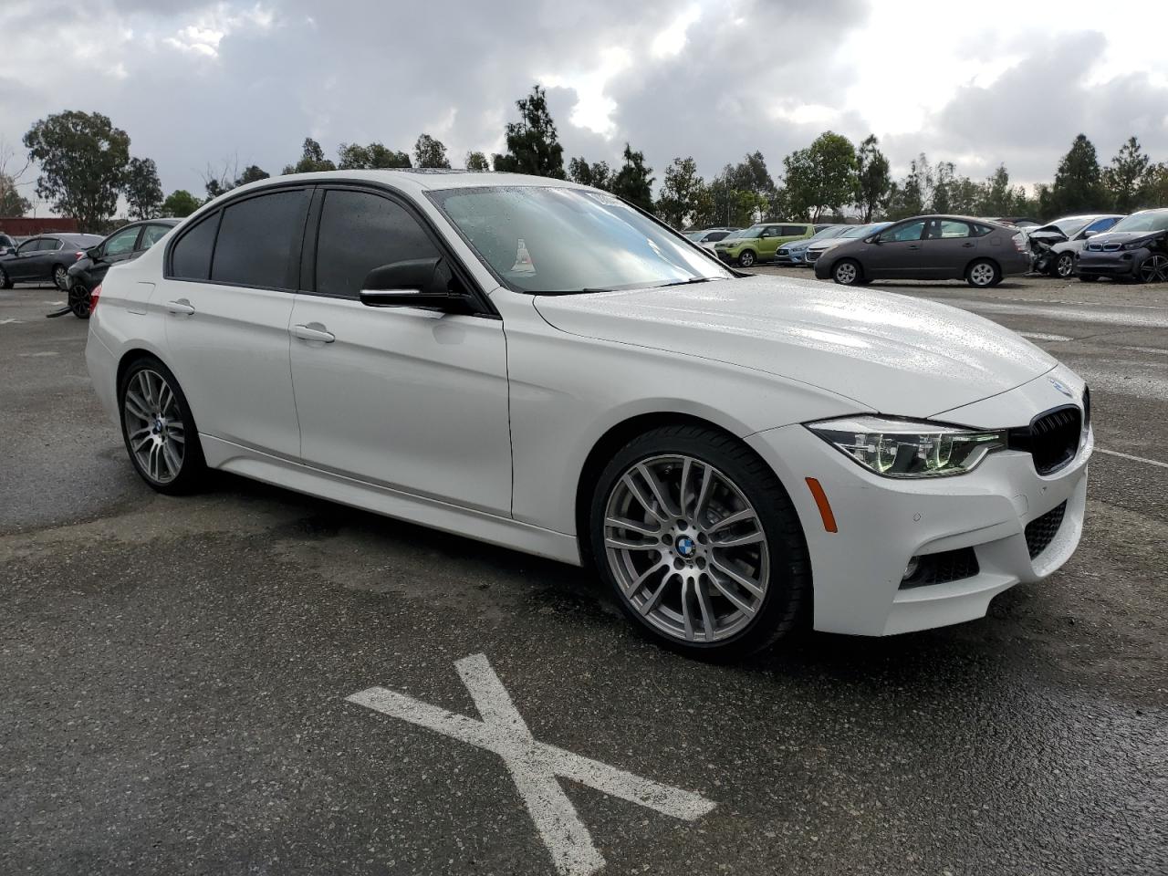 2018 BMW 3er VIN WBA8B3C58JK385042 Copart auction photo, side damage thumbnail 4