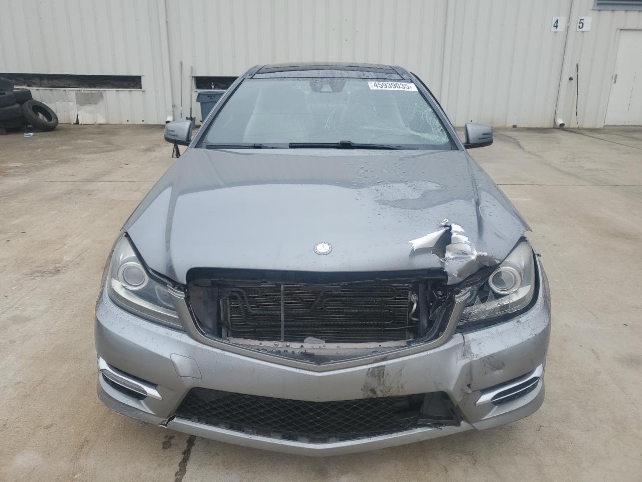 2015 Mercedes-Benz C-klasse VIN WDDGJ4HB2FG378299 Copart auction photo, front end damage thumbnail 5