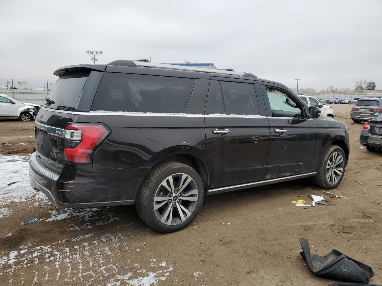 2021 Ford Expedition VIN 1FMJK2AT0MEA62831 Copart auction photo, side / front end damage thumbnail 3