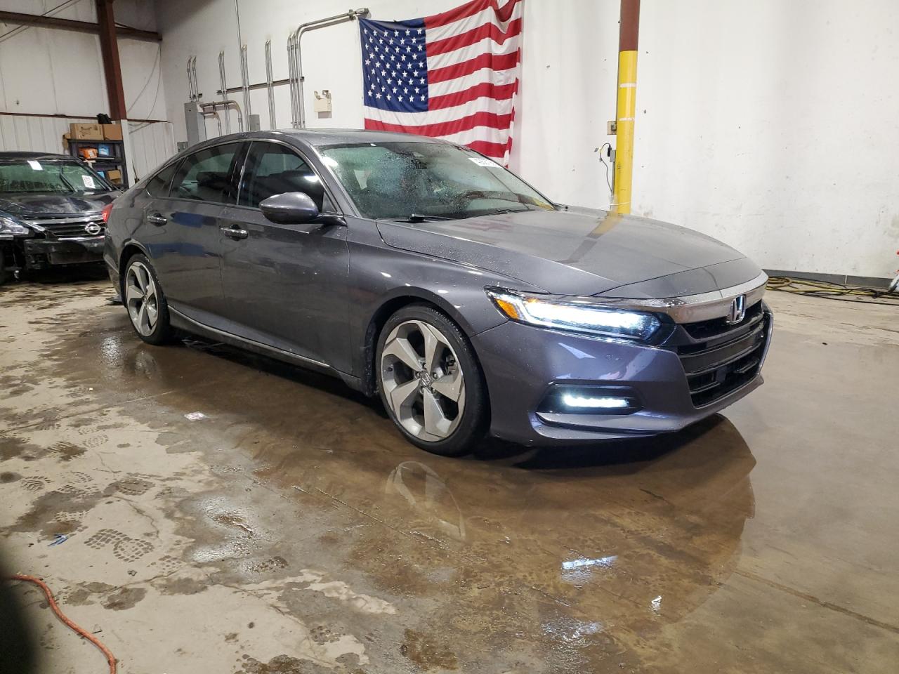 2018 Honda Accord VIN 1HGCV1F90JA036164 Copart auction photo, side / top/roof damage thumbnail 4